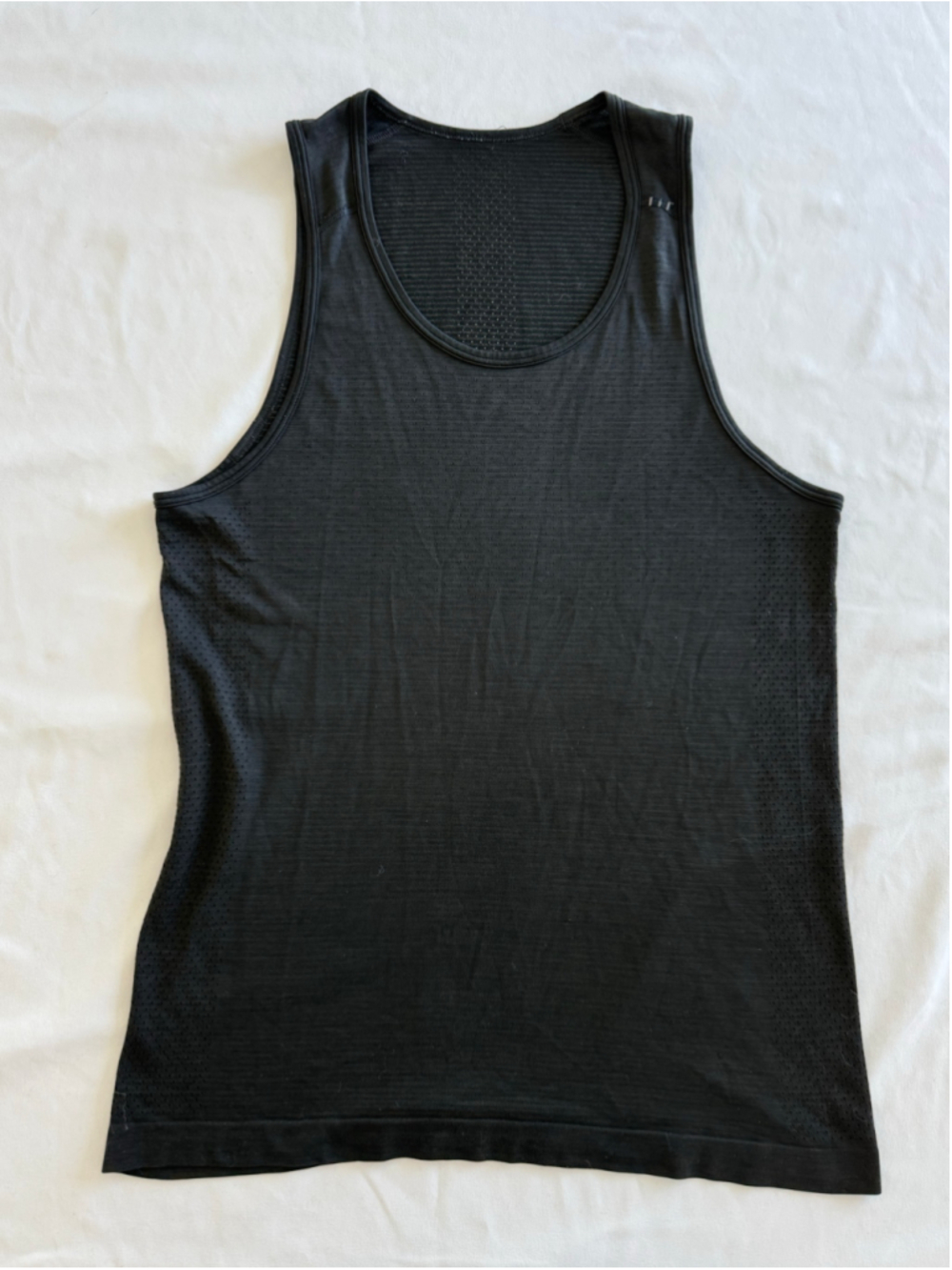 Men's Lululemon Tank Top Size S Black Athletic Shirt